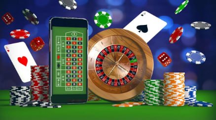 pluss77 online slot games interface showing reels and jackpot titles on mobile